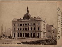 Zgrada na Starčevićevom trgu br. 6 1895. godine, tzv. Starčevićev dom, izgrađen 1894-95. god. prema projektu Lea Hönigsberga i Julia Deutscha (Foto Ivan Standl).jpg